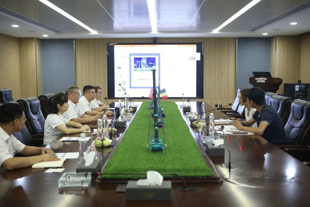 比利時商務領事到訪山河智能