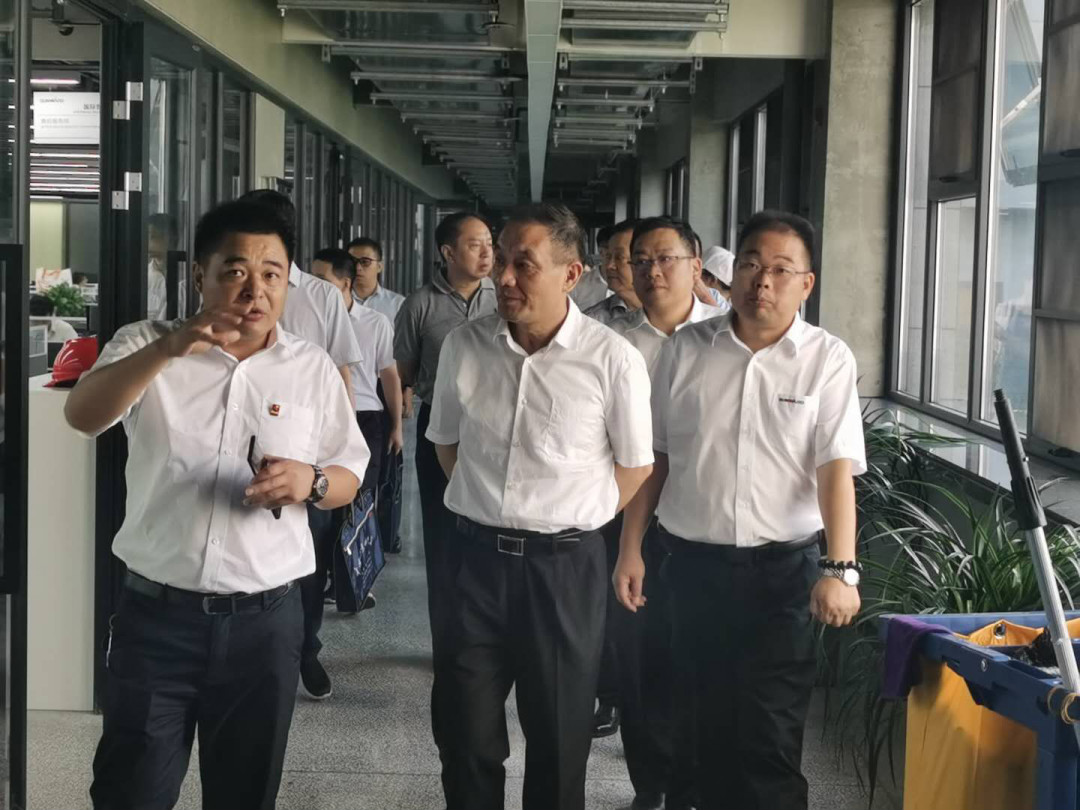 省人大常委會副主任楊維剛調(diào)研山河智能