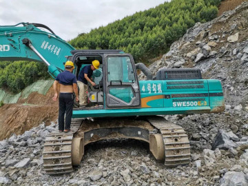 感恩相伴，關(guān)愛(ài)相隨——山河智能服務(wù)萬(wàn)里行深入廣西服務(wù)客戶