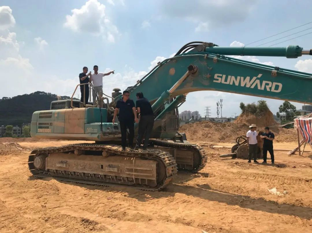 感恩相伴，關(guān)愛(ài)相隨——山河智能服務(wù)萬(wàn)里行深入廣西服務(wù)客戶