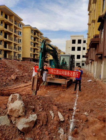 感恩相伴 關(guān)愛相隨 ——江西山河服務(wù)萬里行