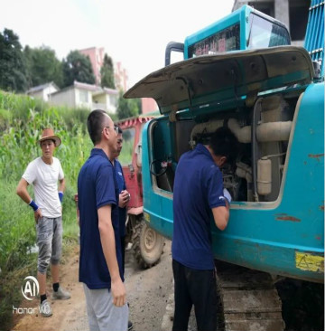 感恩相伴 關(guān)愛(ài)相隨——山河智能服務(wù)萬(wàn)里行走進(jìn)豫魯黔