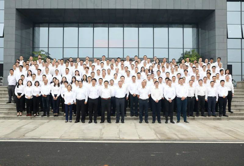 牢記初心使命，理想成就未來