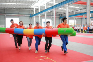 山河智能舉辦21周年慶祝表彰會暨趣味運(yùn)動會