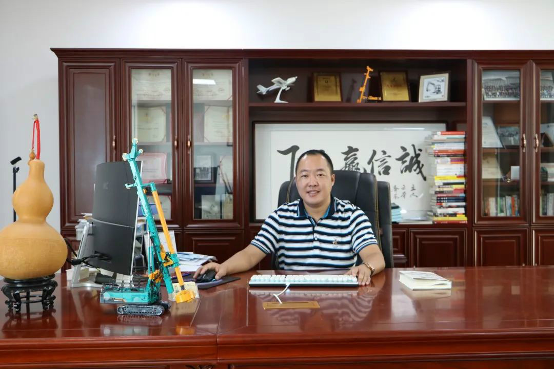 從鞋廠老板到樁工“大佬”，他以一臺(tái)靜力壓樁機(jī)撬動(dòng)財(cái)富杠桿