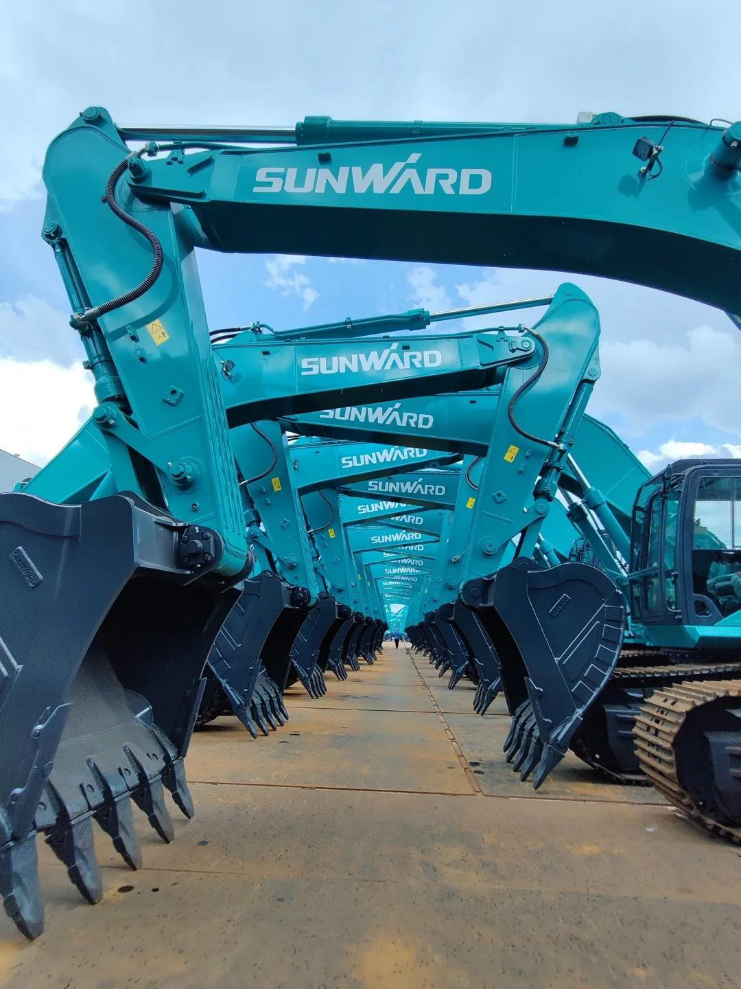 以先導(dǎo)式創(chuàng)新實(shí)現(xiàn)挖掘機(jī)從無到有，從小到大，從大到強(qiáng)！