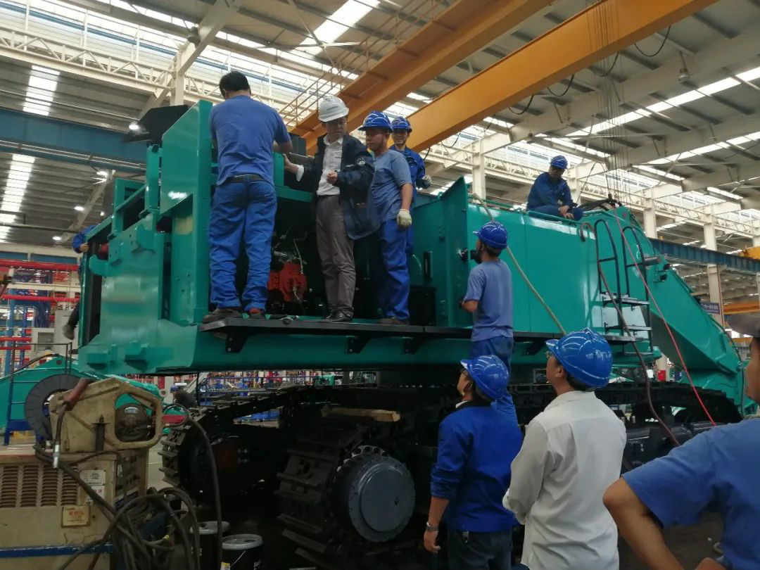 創(chuàng)新再出成果！山河智能超大型履帶式液壓挖掘機下線