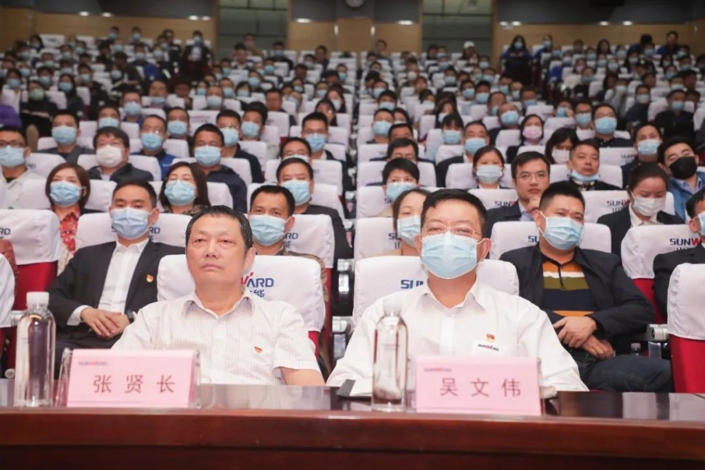 惟創(chuàng)新者勝——學(xué)習(xí)貫徹習(xí)近平總書記考察湖南重要講話精神省委宣講團(tuán)長沙分團(tuán)宣講報(bào)告會在山河智能開講