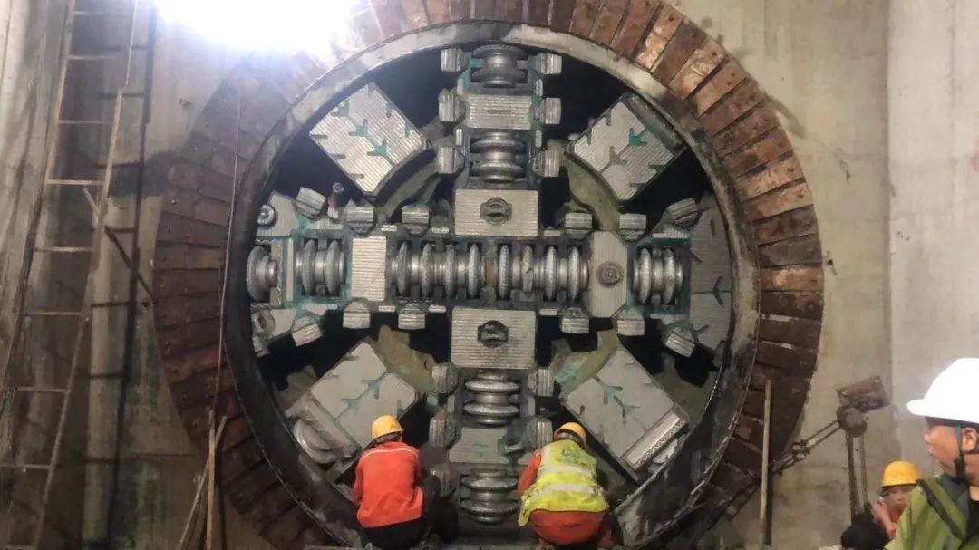 掘進(jìn)316米！萬(wàn)家麗北延線電力隧道盾構(gòu)段首段貫通