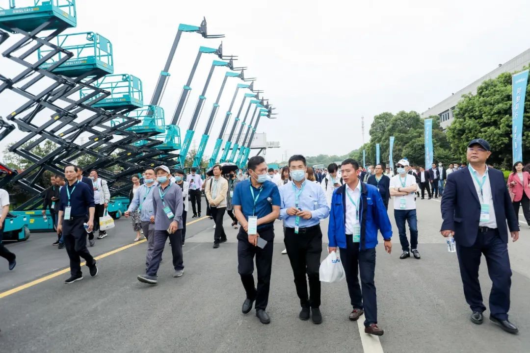 “爆品”出擊！山河智能客戶交流會(huì)簽約超8億元