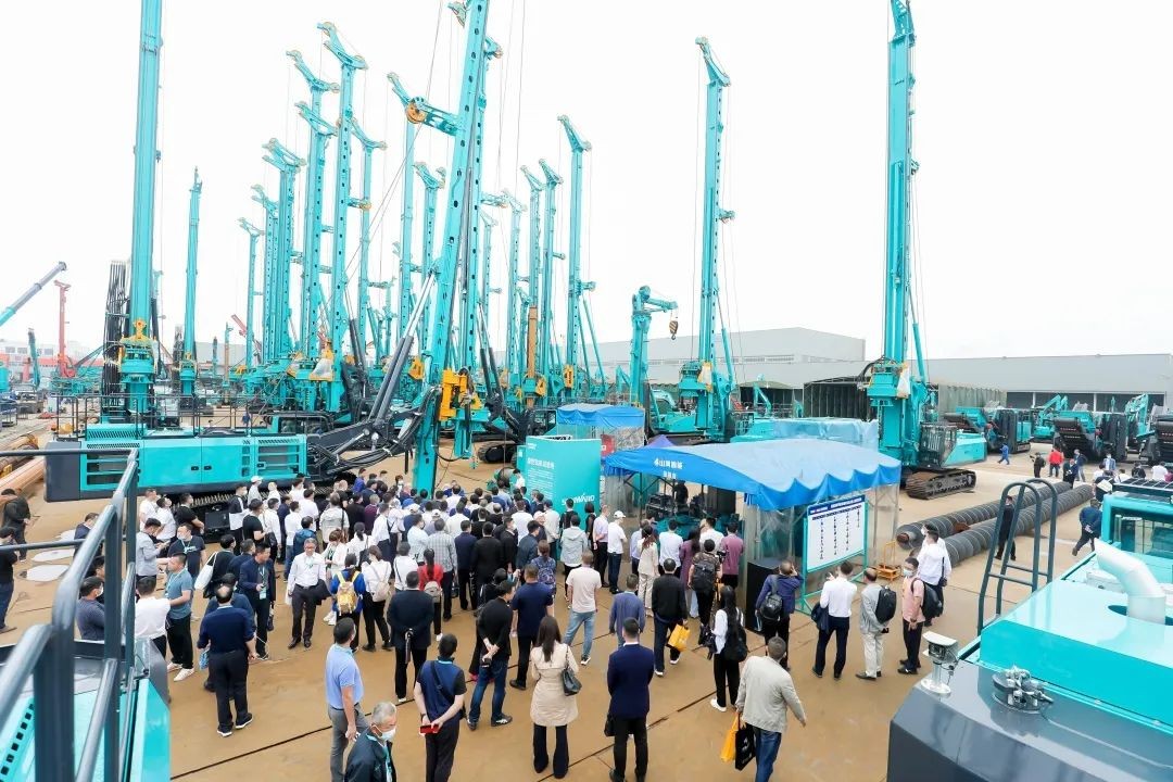 “機(jī)甲盛宴”長(zhǎng)沙展圓滿收官！山河智能展區(qū)亮點(diǎn)精彩回顧