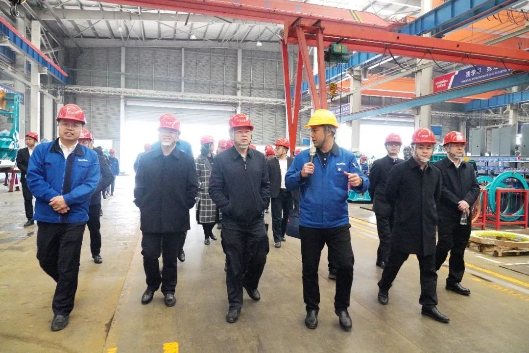 湖南重點建筑企業(yè)團調(diào)研山河智能