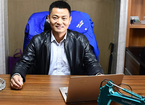 人生浮沉如夢，攜手山河勇攀事業(yè)巔峰