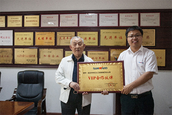 創(chuàng)富故事：合作十一年，贊嘆山河產(chǎn)品經(jīng)久耐用