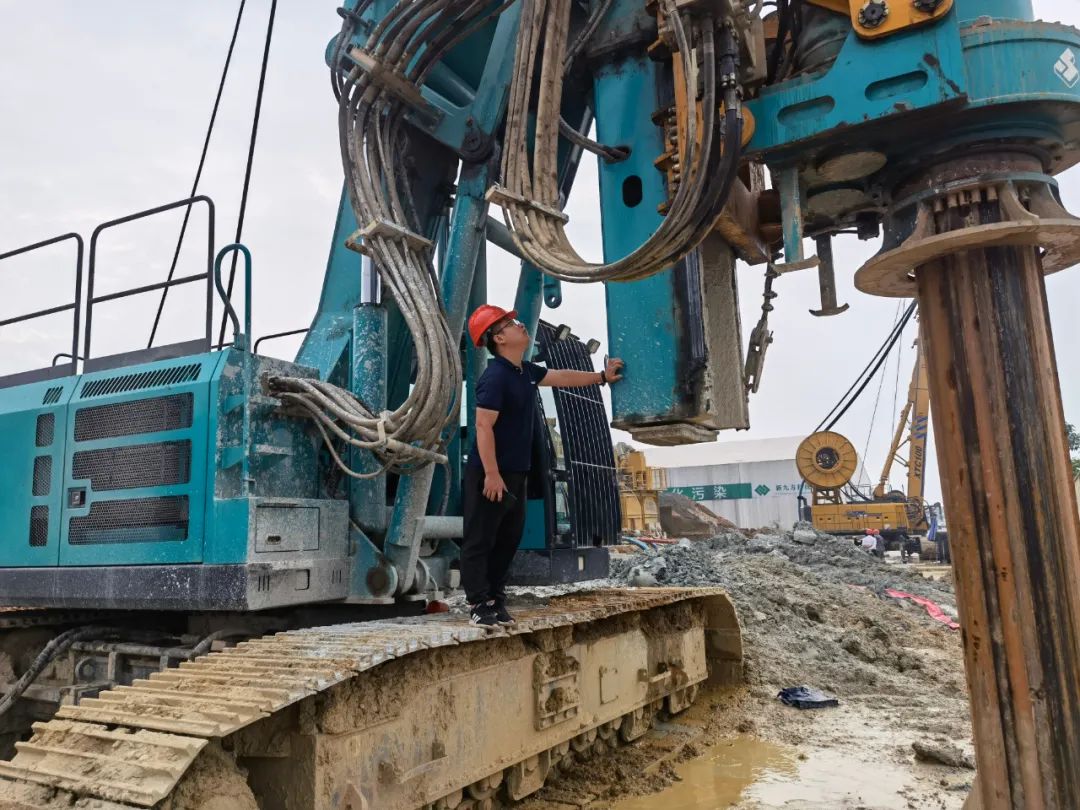 貼心服務(wù)路，關(guān)愛湘楚行！2021年山河智能全球服務(wù)萬里在湖南