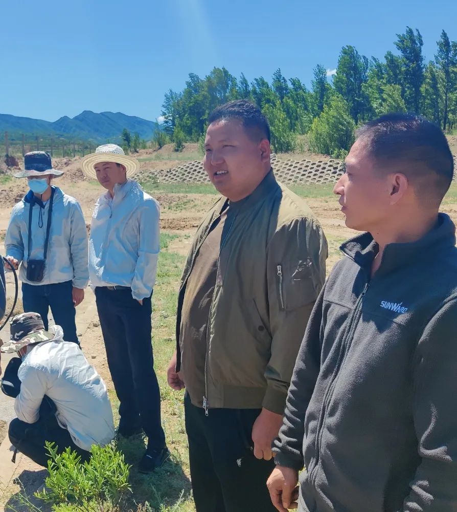 致敬！戰(zhàn)斗在風(fēng)沙中的特種裝備團(tuán)隊(duì)