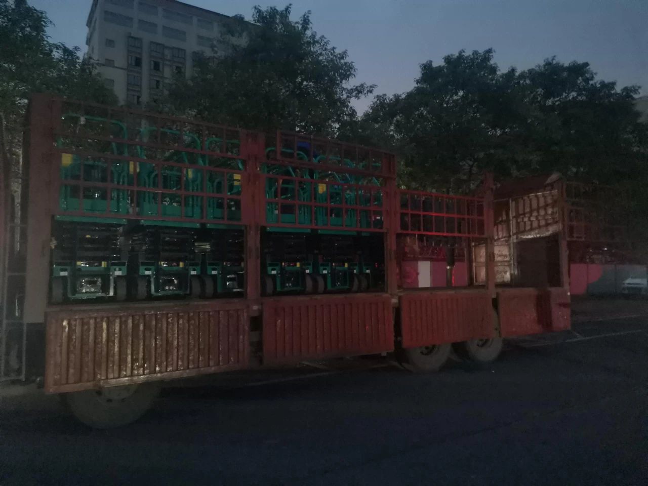 30小時(shí)，8個(gè)人，10臺(tái)裝備，我們說(shuō)到做到！