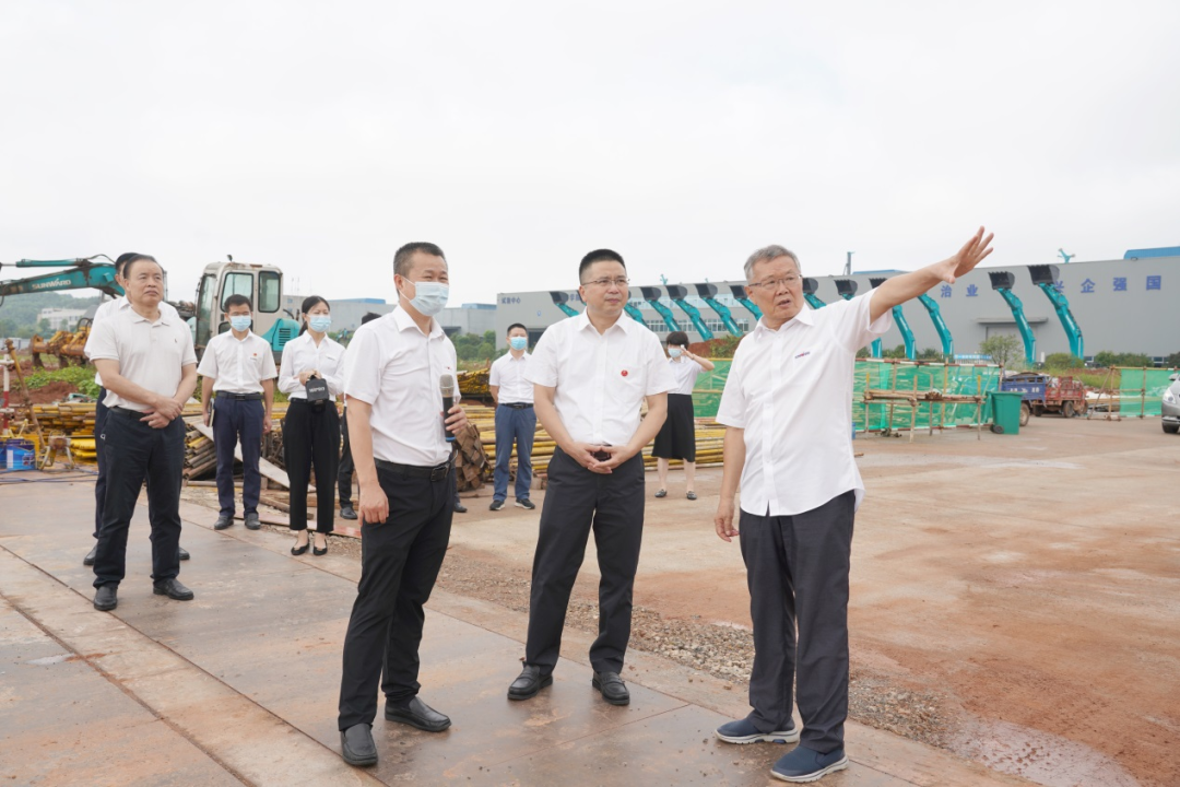 長(zhǎng)沙市委常委、市紀(jì)委書記胡衛(wèi)兵考察調(diào)研山河智能