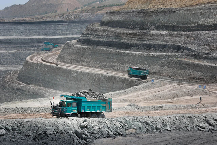 圖集 | 征戰(zhàn)礦山！山河智能綠色礦山成套裝備“大將”云集