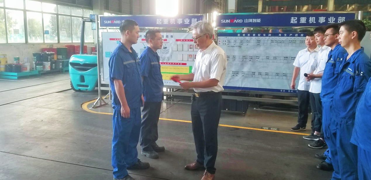 圖集 |超12萬元“帶崗津貼”發(fā)放！為這些導師點贊