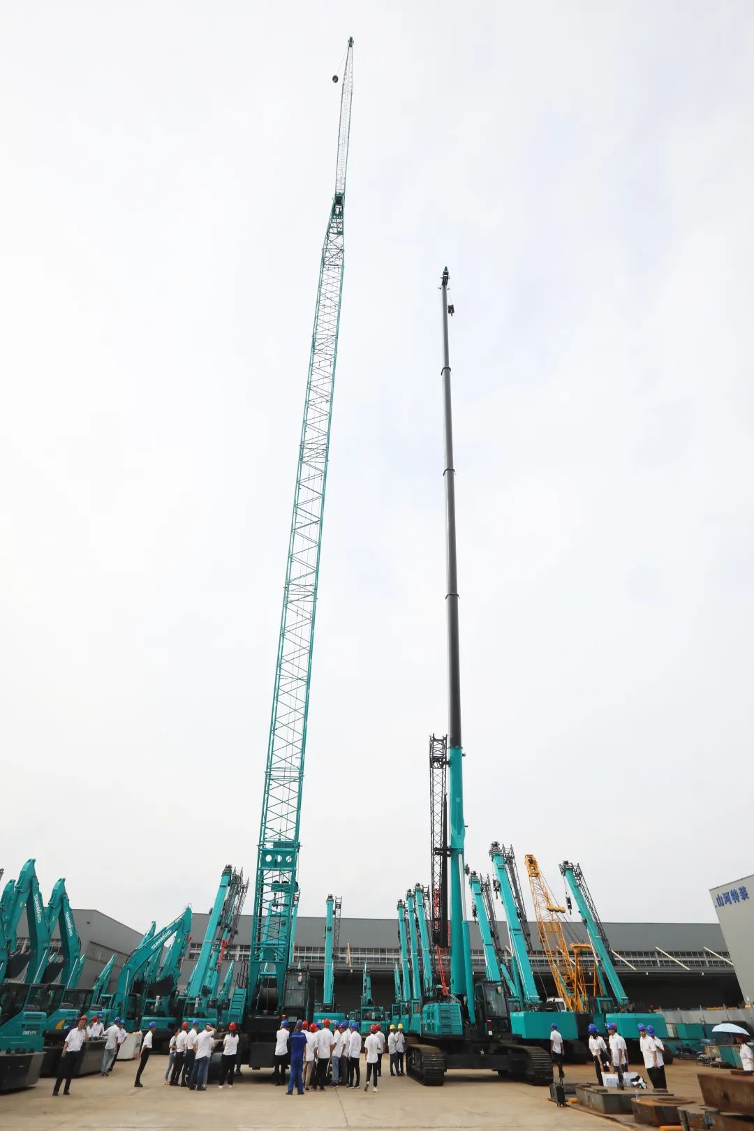 “重”磅出擊！山河智能起重機械組團“登場”