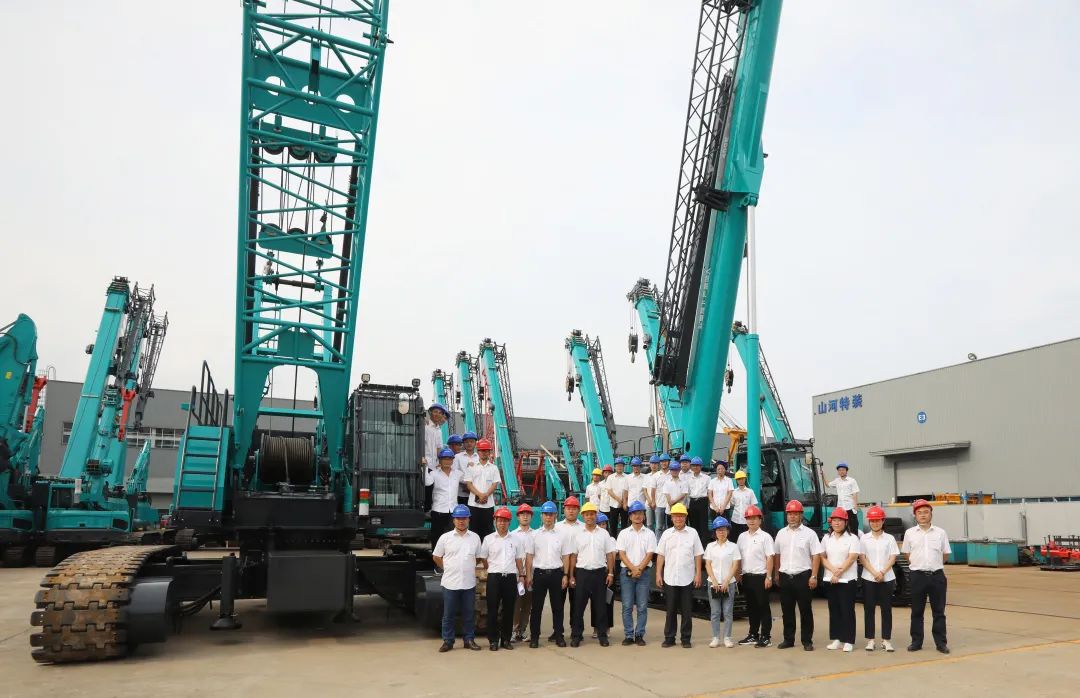 “重”磅出擊！山河智能起重機械組團“登場”