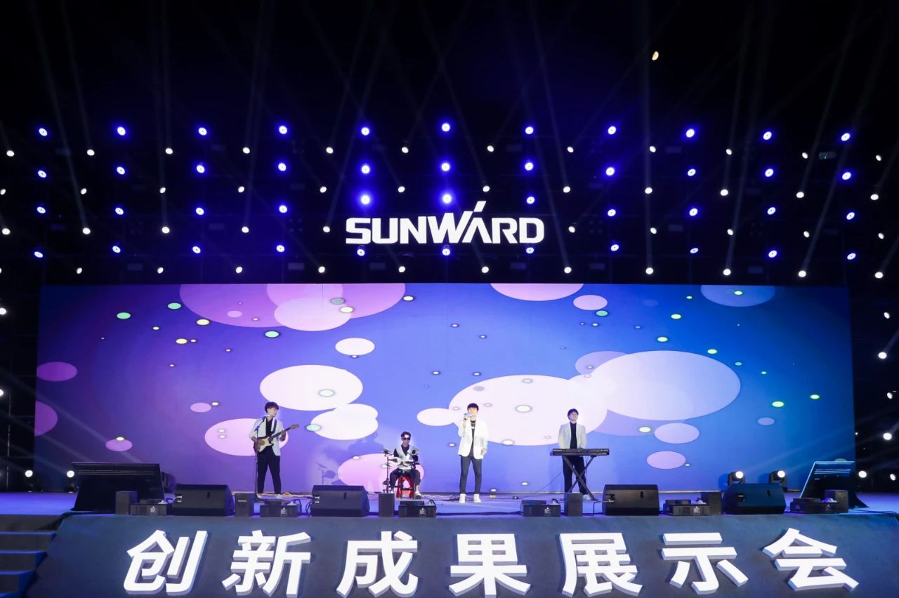 逛展超熱鬧！山河智能成果展示會(huì)高能名場(chǎng)面來襲