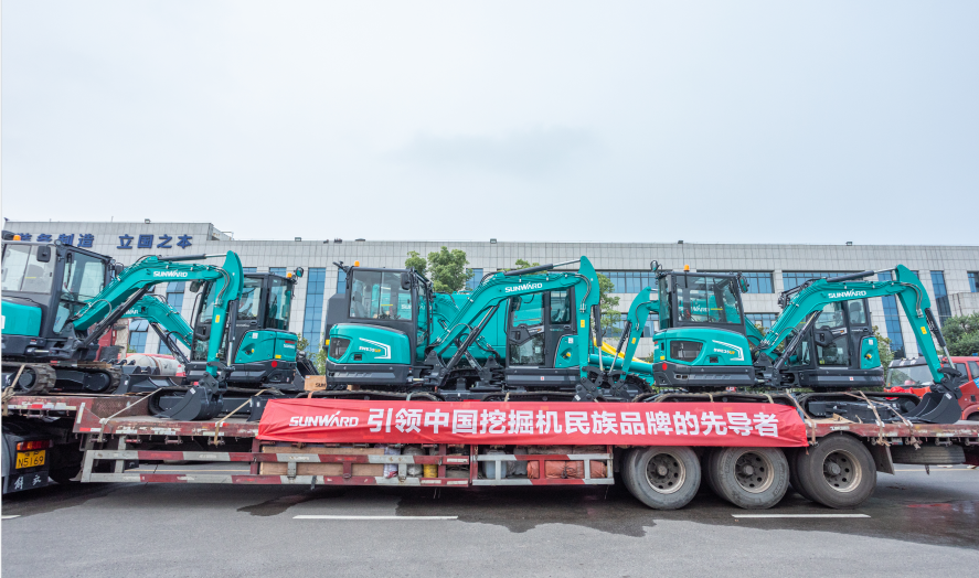 里程碑！山河智能出口歐洲第20000臺暨大型挖掘機(jī)批量交付儀式成功舉行