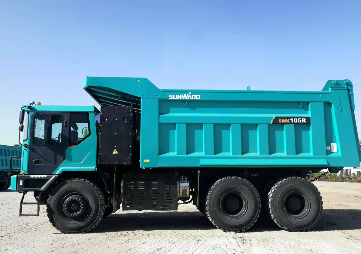 新能源，長(zhǎng)續(xù)航！山河智能首臺(tái)LNG增程式寬體礦卡下線交付