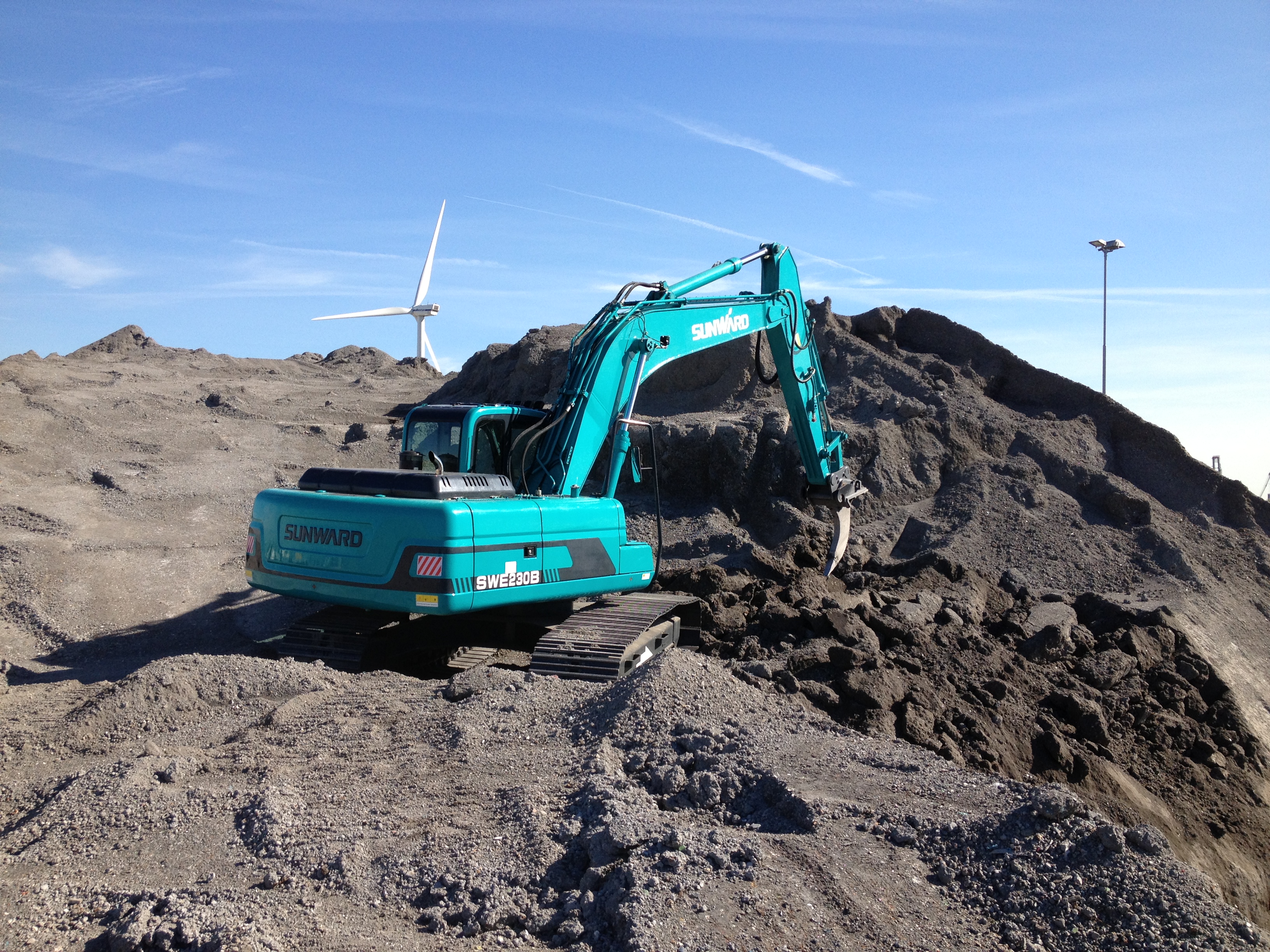 挖掘機(jī)操作基本技巧