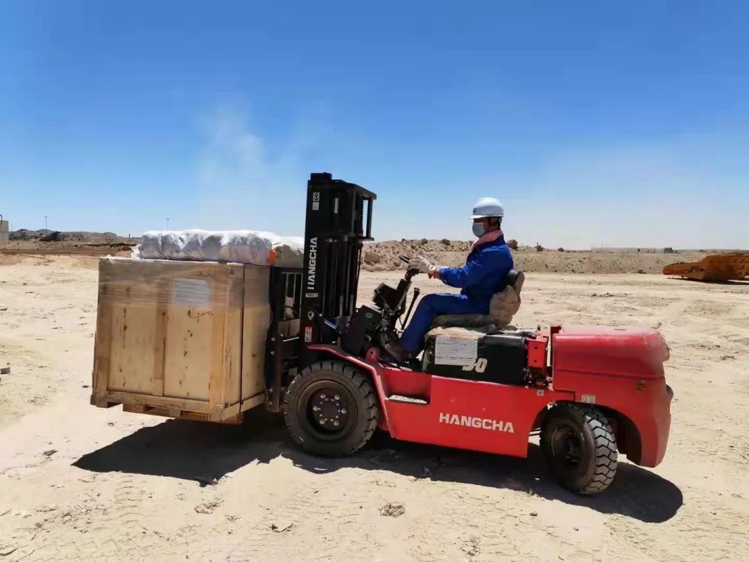 疫情當下，逆行非洲——山河智能鑿巖設(shè)備團隊海外服務(wù)紀實