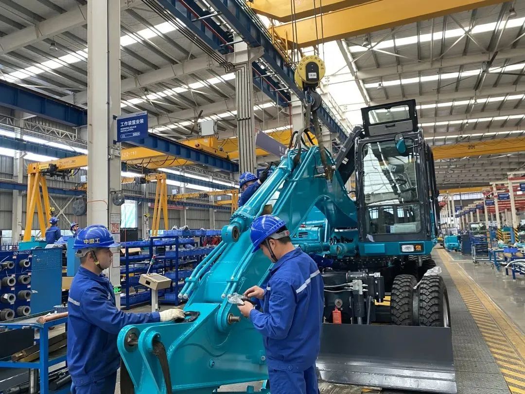 《湖南教育》：探索18年，山河智能找到校企合作共贏的答案