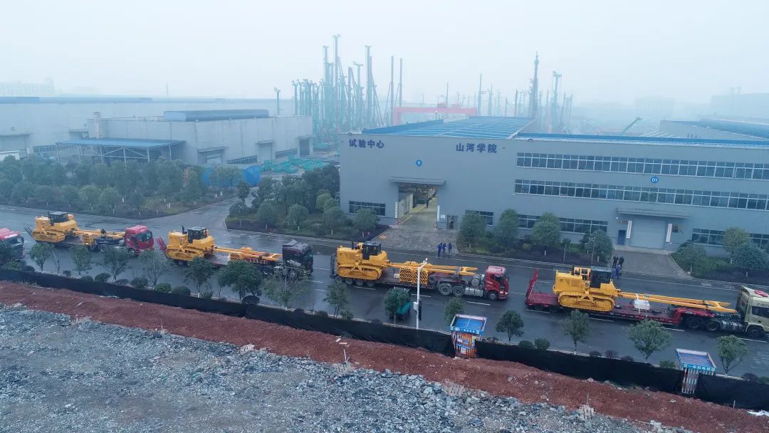 助力國(guó)家重點(diǎn)工程！山河智能油氣管道裝備“加油”“爭(zhēng)氣”