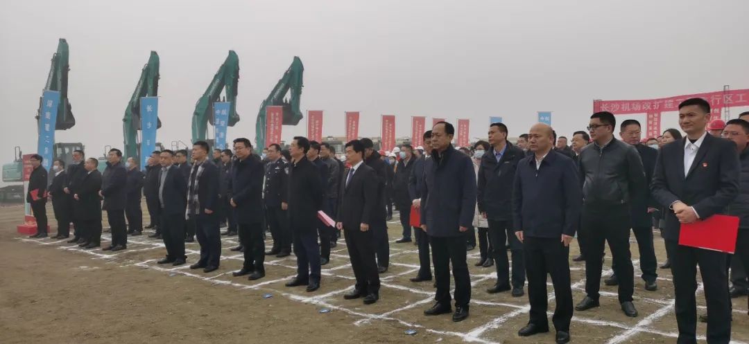 “山河綠”精彩亮相！山河智能裝備全面助力長沙機場改擴建項目