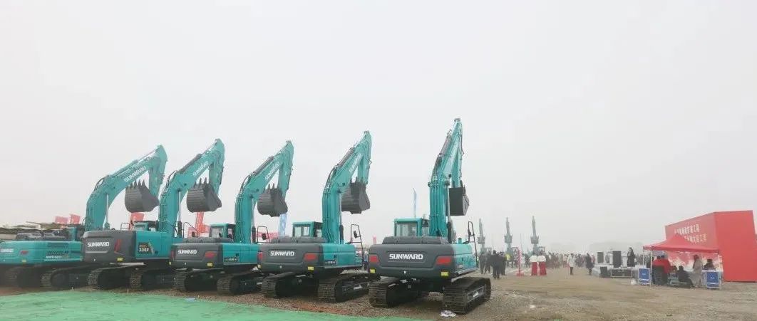 “山河綠”精彩亮相！山河智能裝備全面助力長沙機場改擴建項目