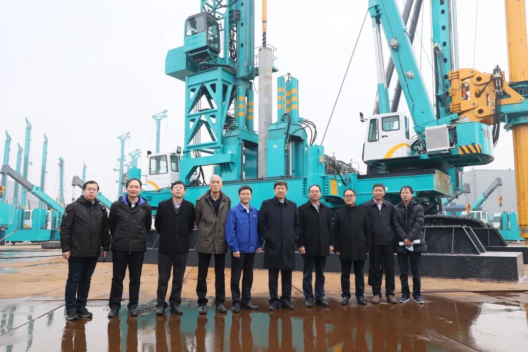 整體技術(shù)國際領(lǐng)先！山河智能四項(xiàng)科技成果順利通過專家鑒定