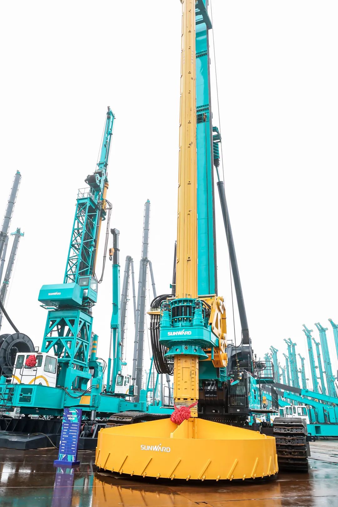 多款產(chǎn)品問(wèn)鼎世界之最！山河智能地下工程裝備全球發(fā)布會(huì)成功舉行