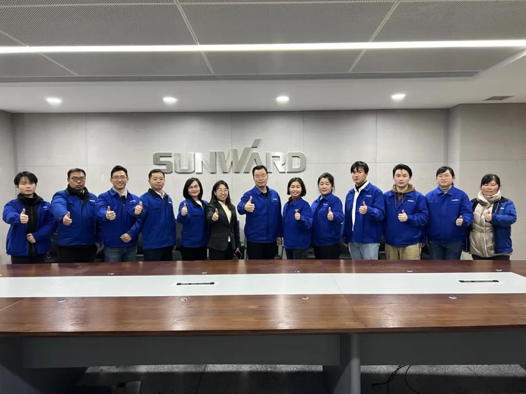 一金一銅二優(yōu)秀！山河智能斬獲“華辰杯”多個(gè)大獎(jiǎng)