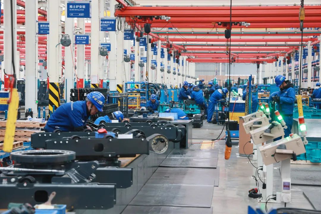 向著沖刺目標(biāo)全力以赴！山河智能正式開工