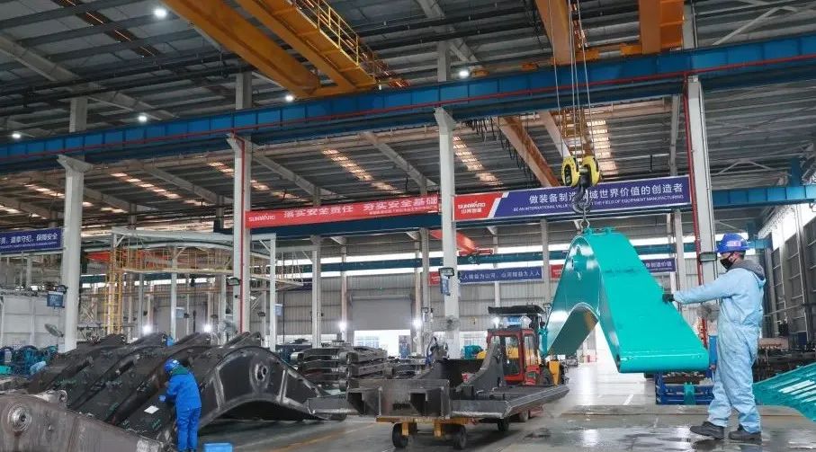 向著沖刺目標(biāo)全力以赴！山河智能正式開工