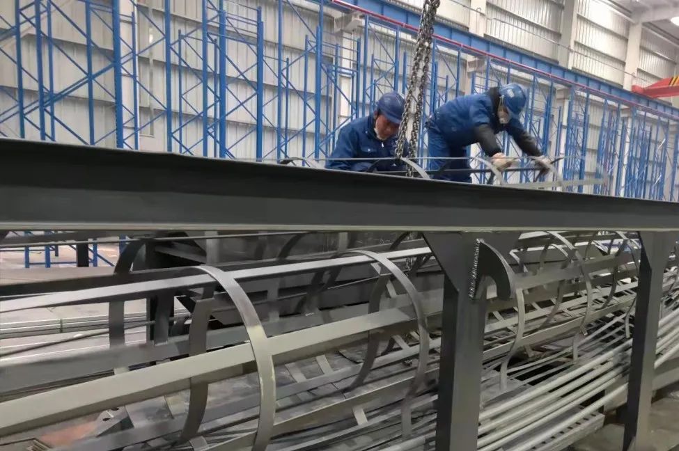 鉚足“虎”勁加油干！山河智能掀起復(fù)工復(fù)產(chǎn)熱潮