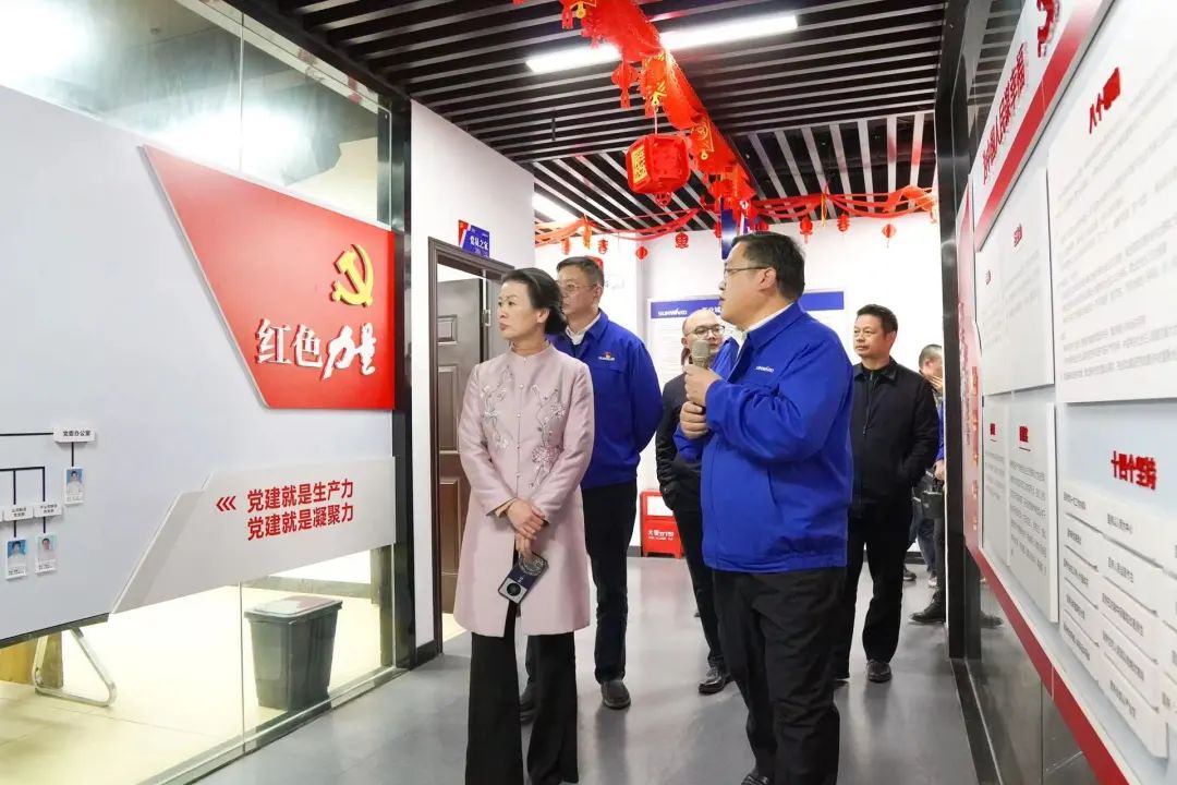 長沙市總工會、長沙經(jīng)開區(qū)總工會一行調(diào)研山河智能