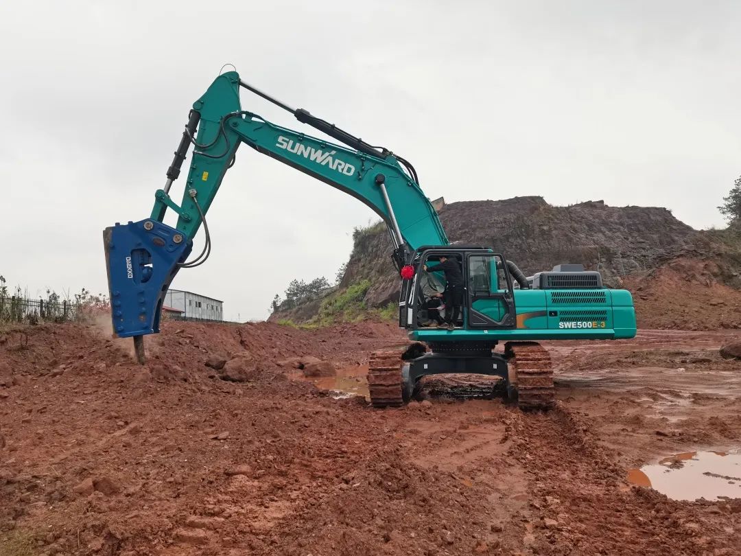 再現(xiàn)交機(jī)熱潮！山河智能中大挖持續(xù)向市場(chǎng)進(jìn)軍