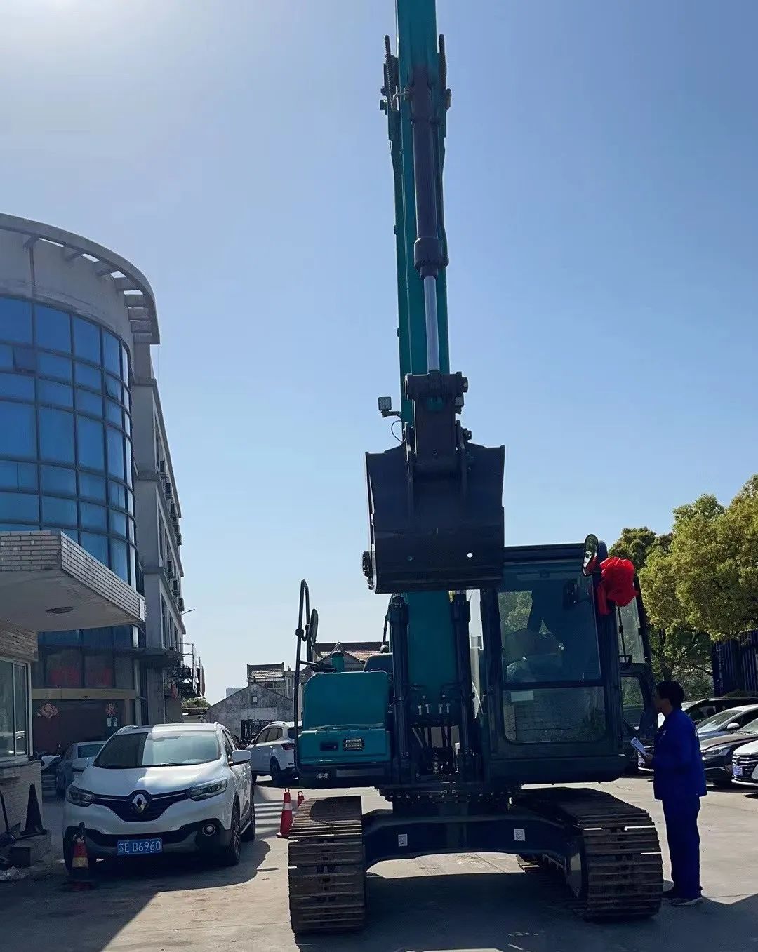 防疫、交機(jī)兩手抓！山河智能挖掘機(jī)順利交付獲好評