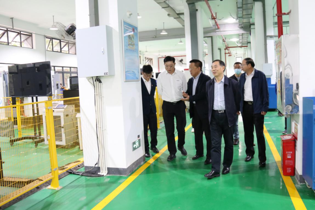 校企合作譜新篇！又一所山河智能參建學(xué)院成立