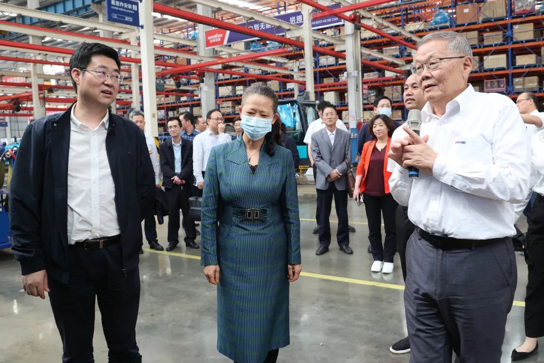 深化產(chǎn)學研合作！中南大學校長、中國工程院院士田紅旗率團拜訪山河智能