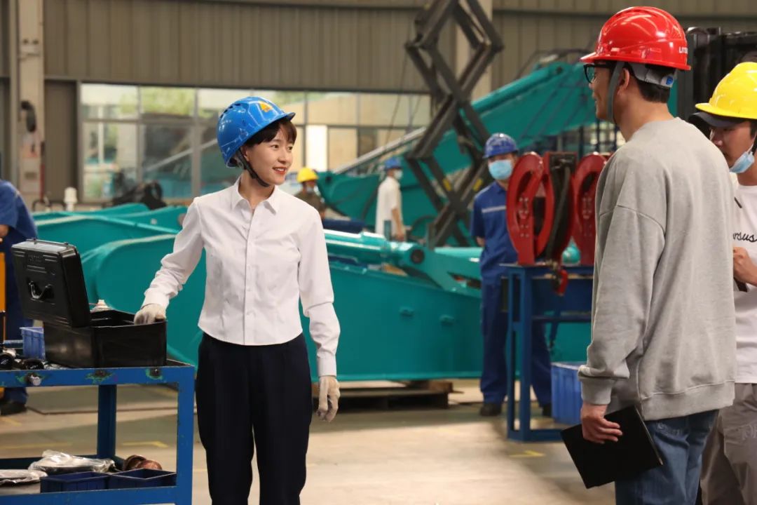 圖集 | 坐等開(kāi)播！山河智能協(xié)拍電視劇《重中之重》殺青