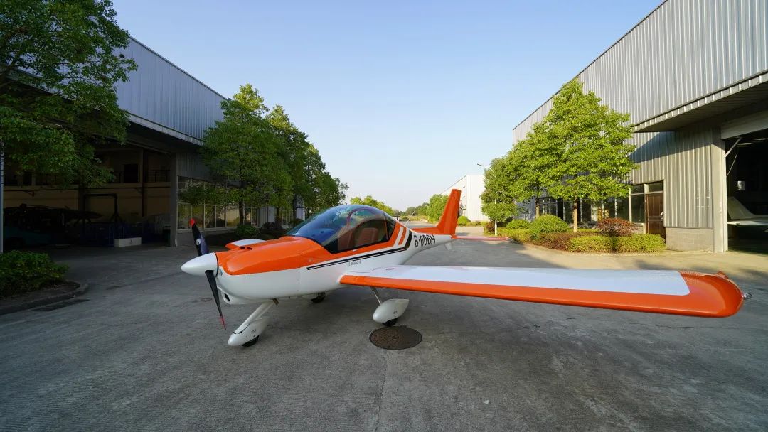 圖集 | 阿若拉穿“鯊”衣，還有更多套裝為天空添彩！