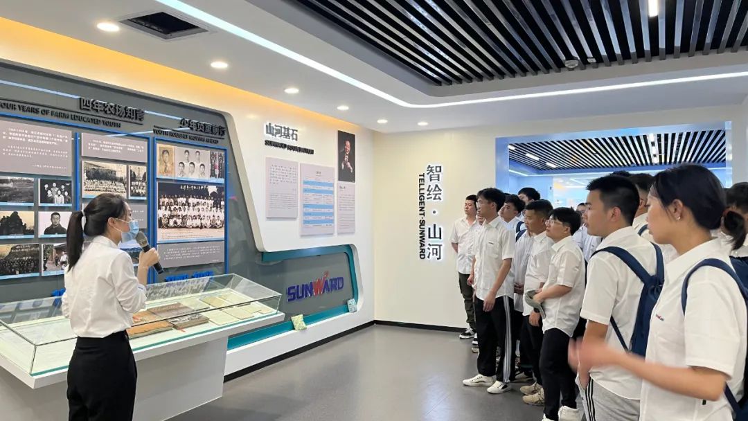 校招 | 盛夏七月，這群“向著太陽奔跑”的少年來山河智能啦！