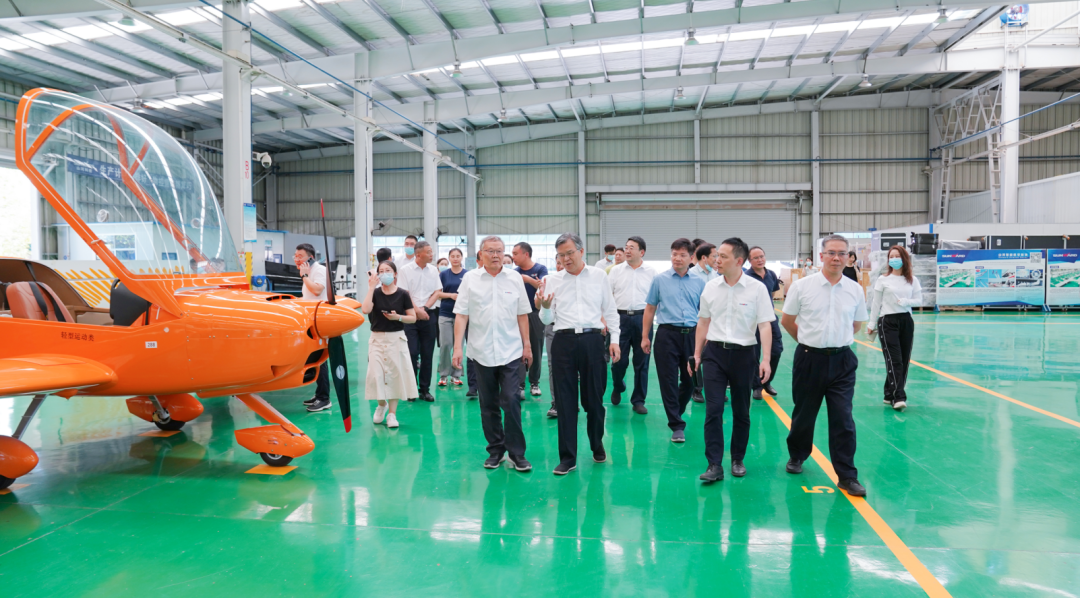 湖南省委常委、常務(wù)副省長李殿勛一行考察調(diào)研山河科技